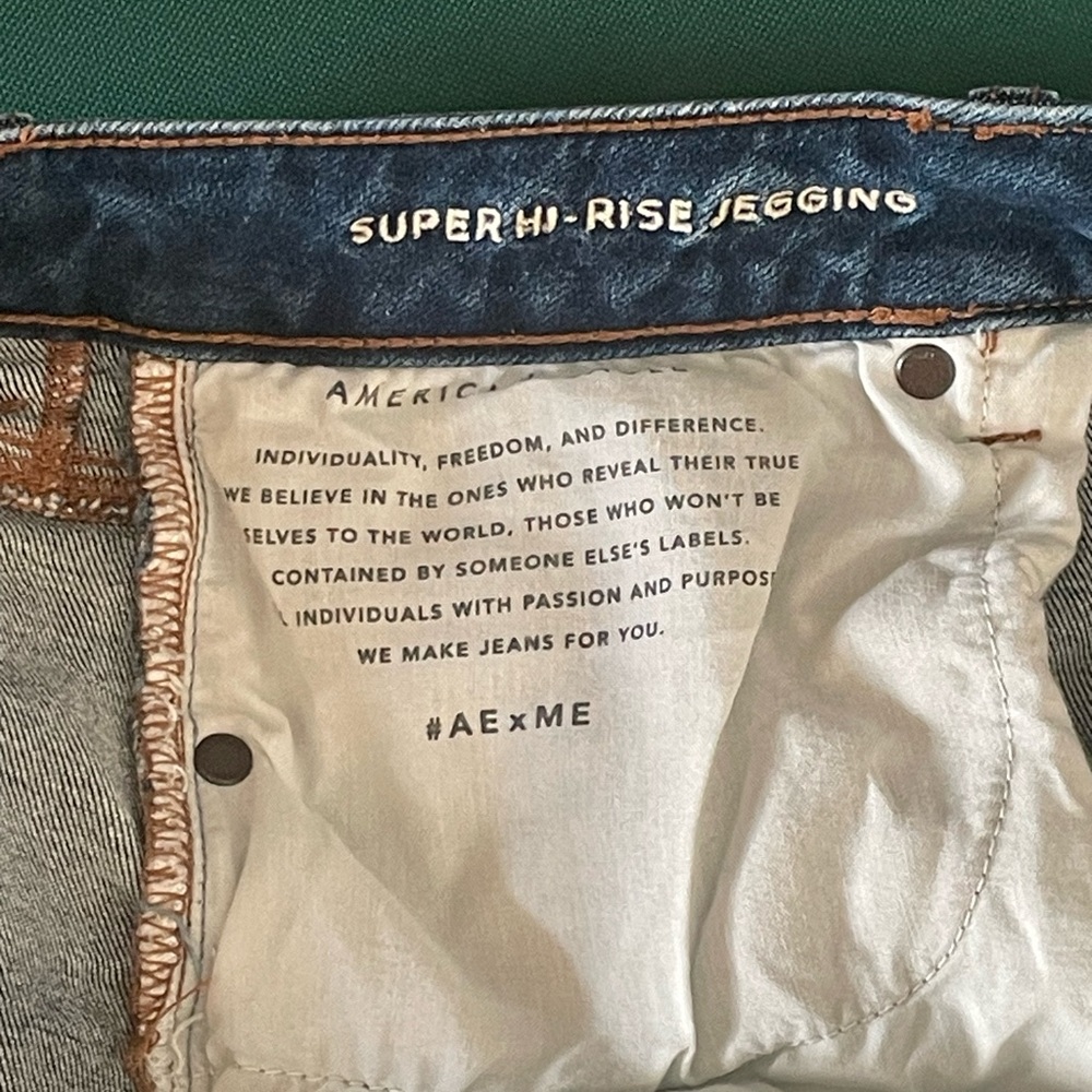 American Eagle Distressed Skinny Jeans.For women’s size R14 - Picture 5 of 9
